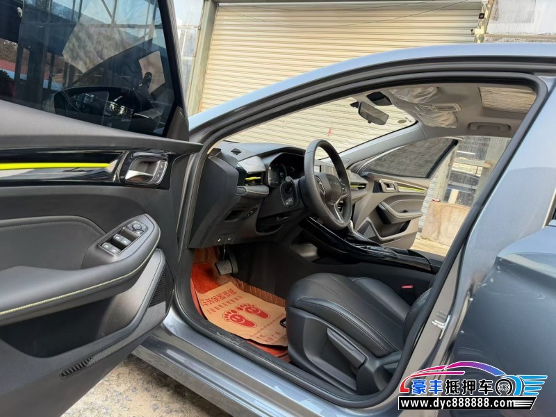 23年荣威i5轿车抵押车出售