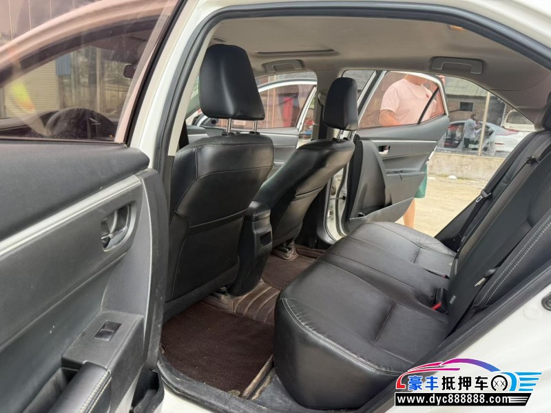 16年丰田卡罗拉轿车抵押车出售