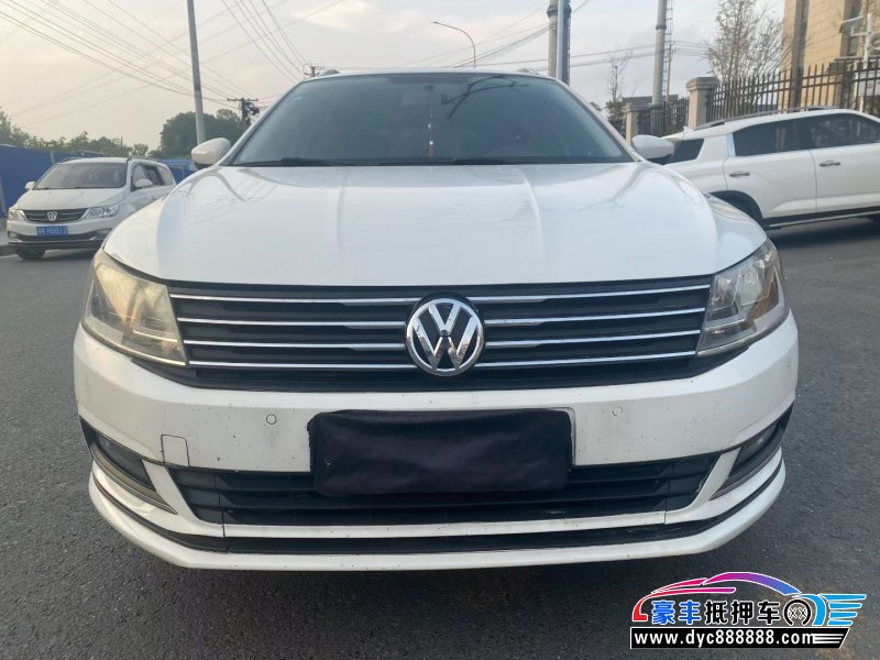 18年大众朗行轿车抵押车出售