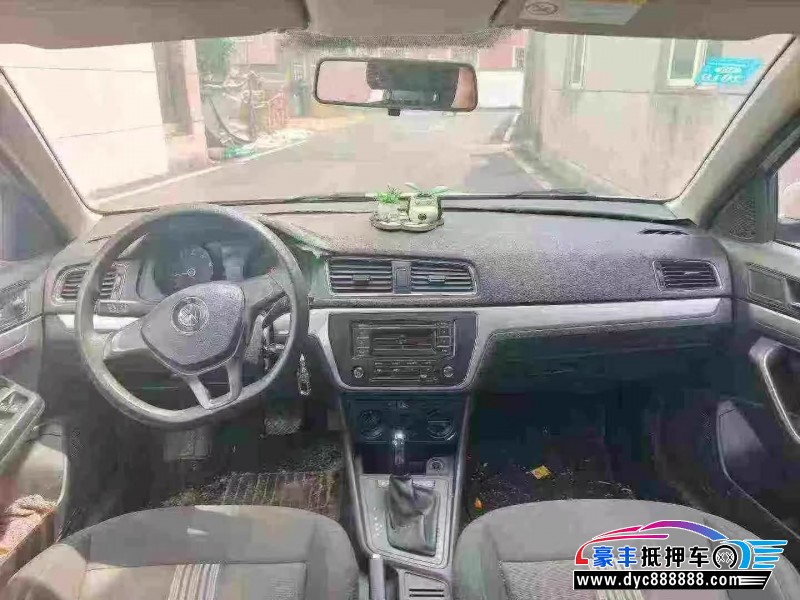 17年大众朗行轿车抵押车出售