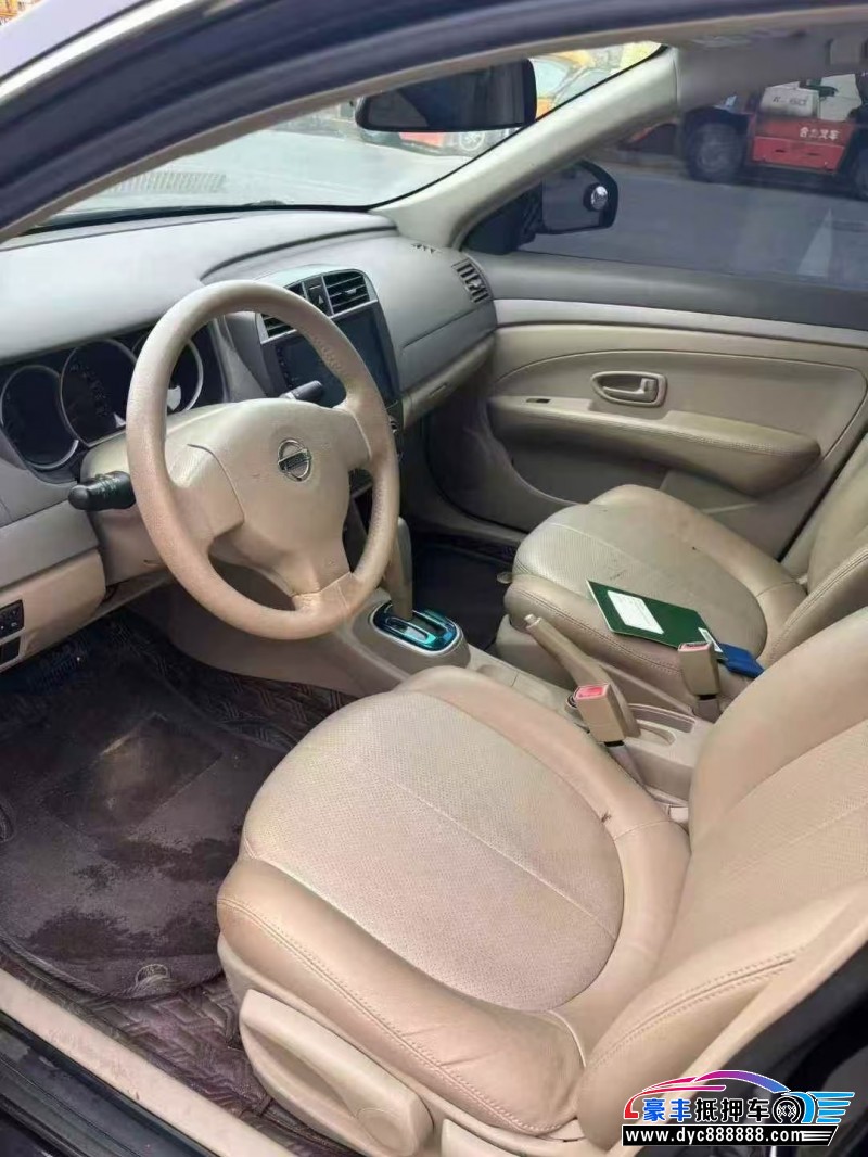 17年日产轩逸轿车抵押车出售