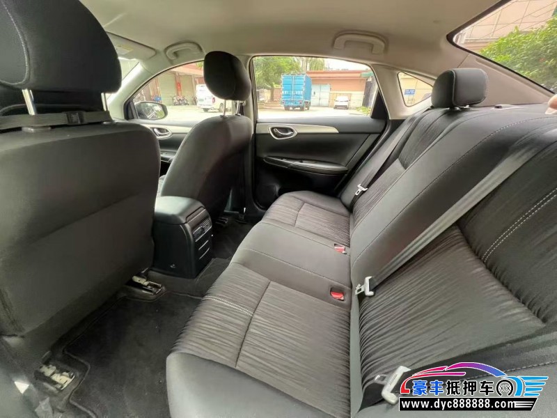 24年日产轩逸轿车抵押车出售