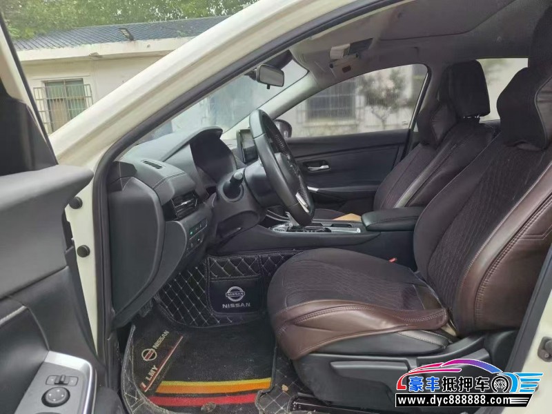 22年日产轩逸轿车抵押车出售