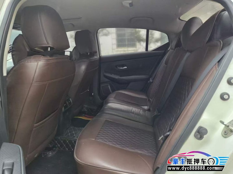 22年日产轩逸轿车抵押车出售