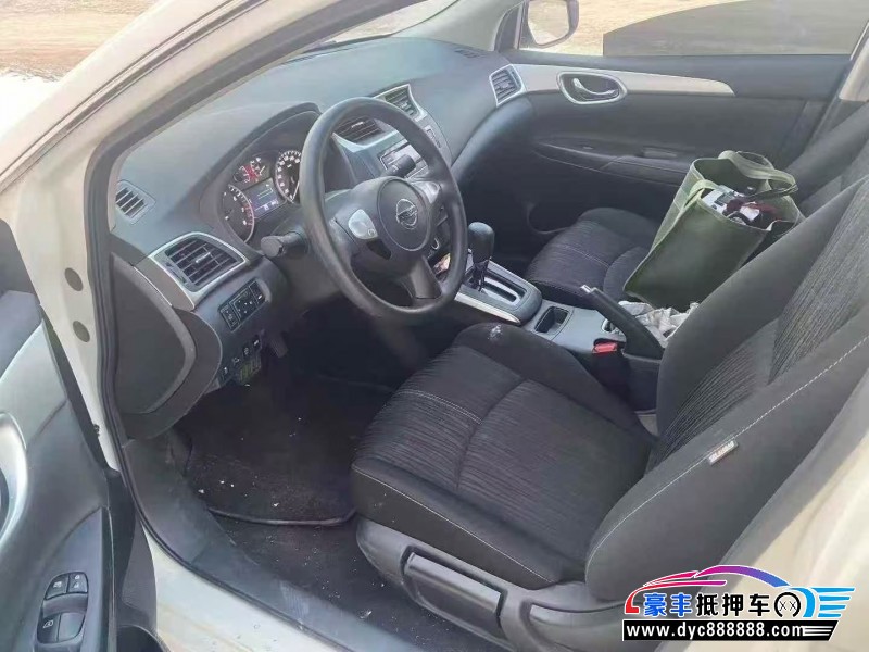 24年日产轩逸轿车抵押车出售