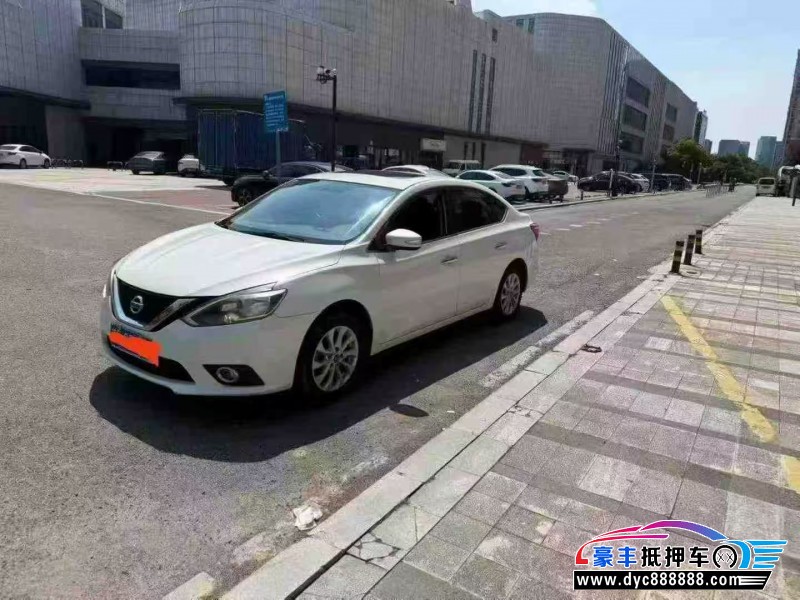 19年日产轩逸轿车抵押车出售