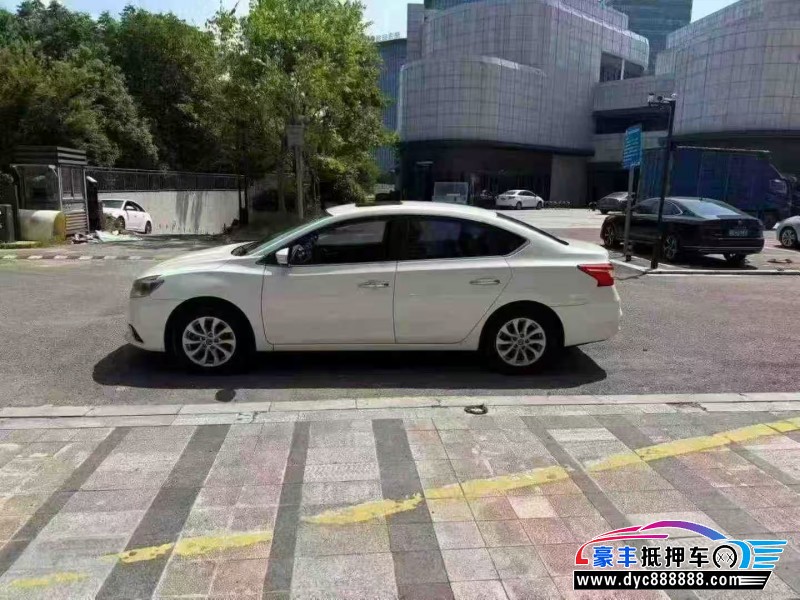 19年日产轩逸轿车抵押车出售