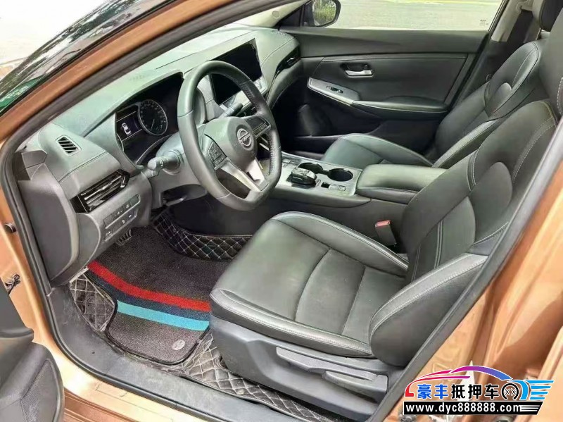 22年日产轩逸轿车抵押车出售