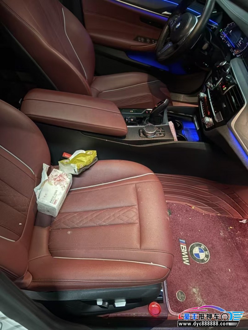 22年宝马5系轿车抵押车出售