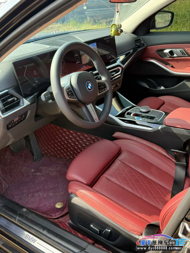 24年宝马i3轿车抵押车出售