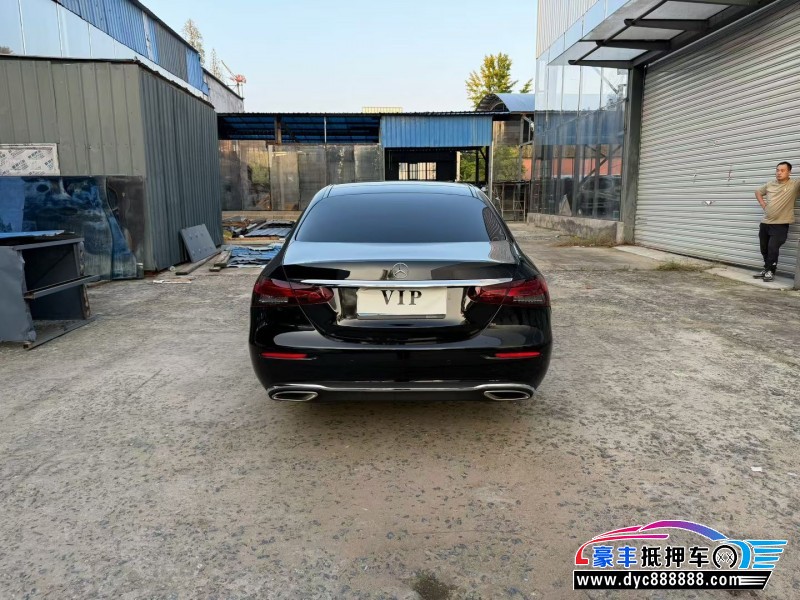 20年奔驰E轿车抵押车出售