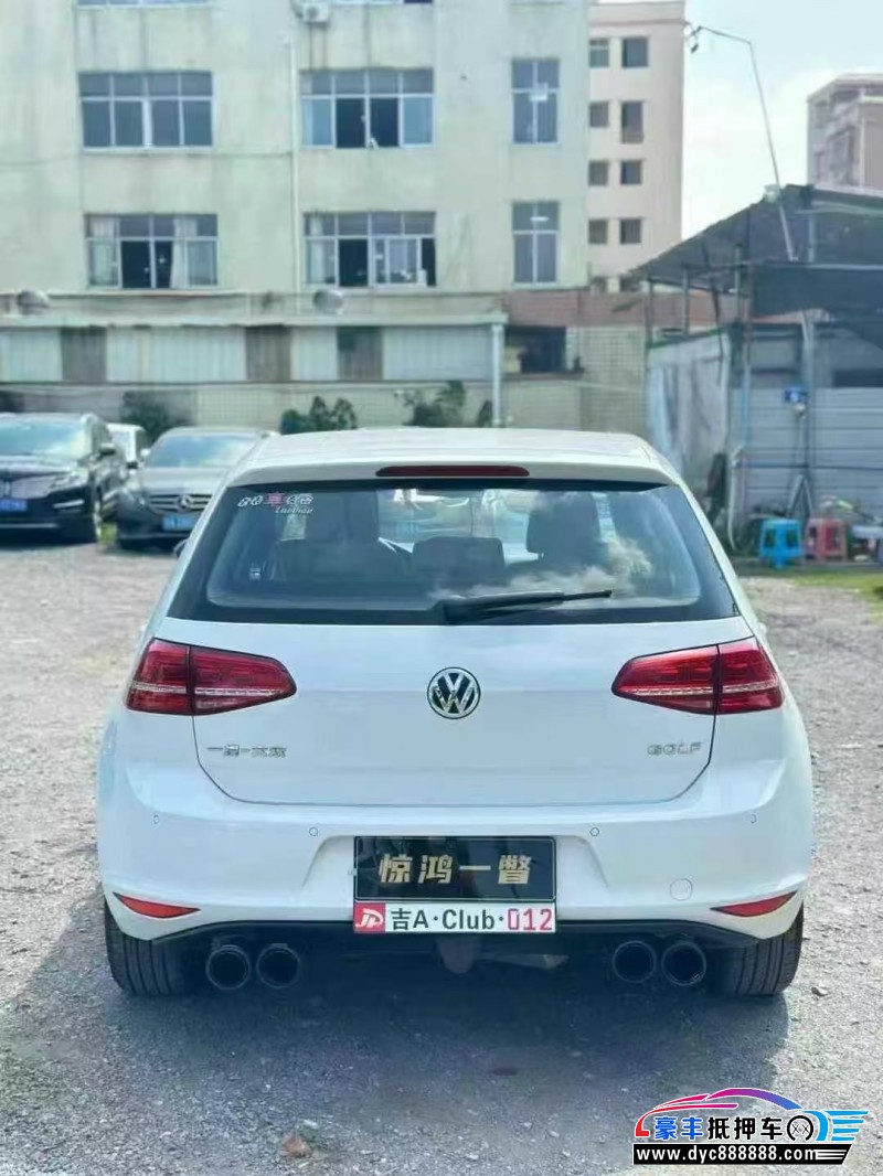 15年大众高尔夫轿车抵押车出售