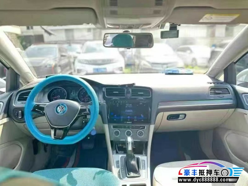 15年大众高尔夫轿车抵押车出售