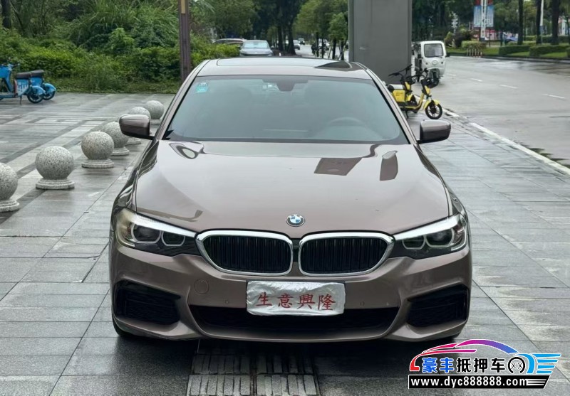 19年宝马5系轿车抵押车出售