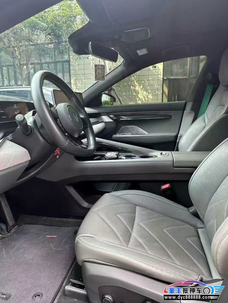 23年极氪001轿车抵押车出售