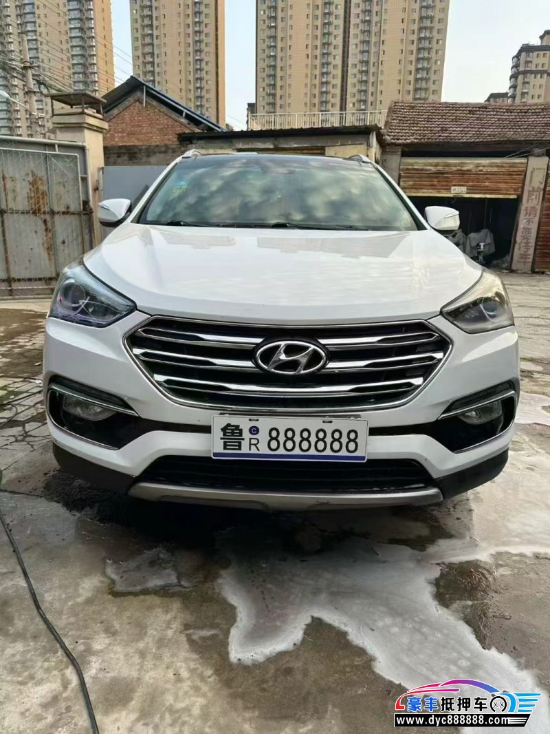 19年现代全新胜达轿车抵押车出售