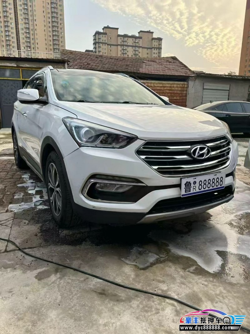 19年现代全新胜达轿车抵押车出售