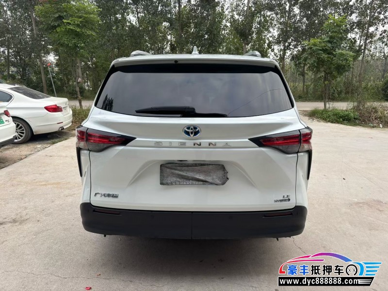 24年丰田塞纳轿车抵押车出售