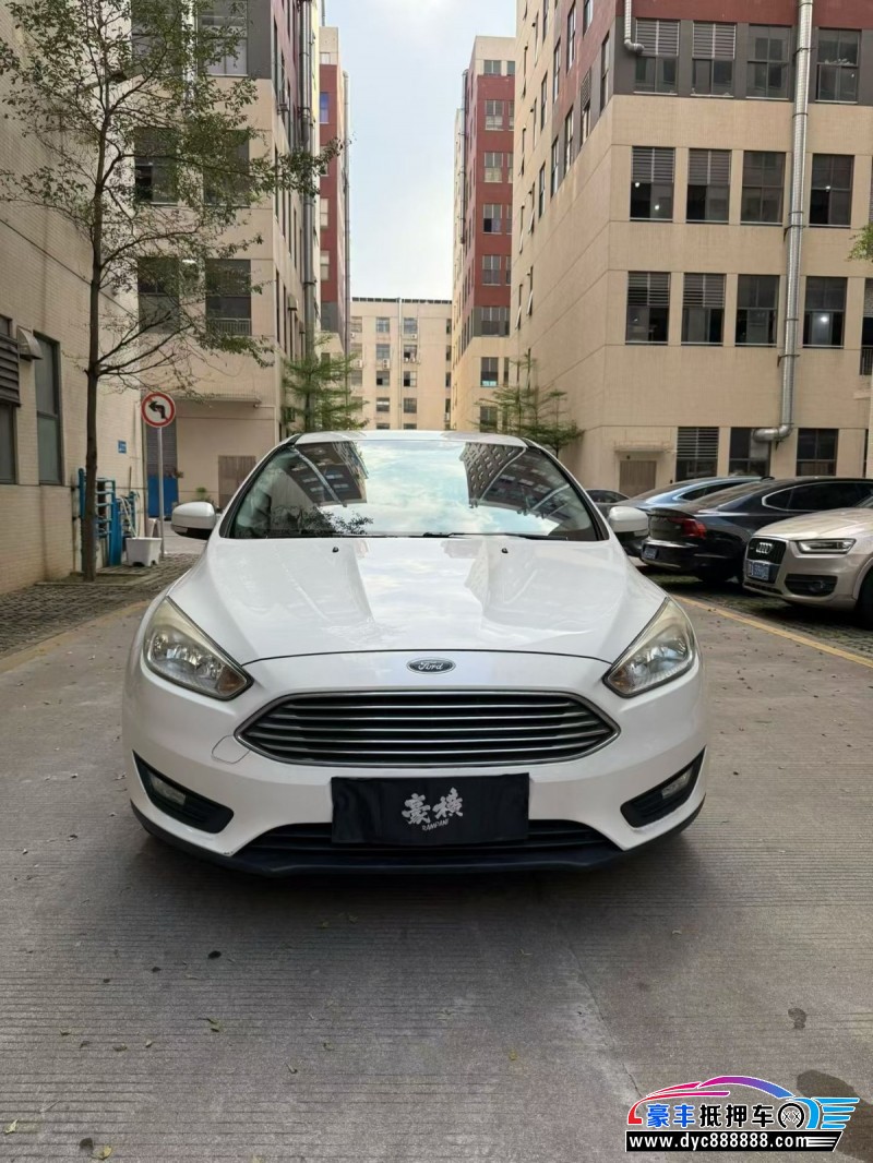 17年福特福克斯轿车抵押车出售