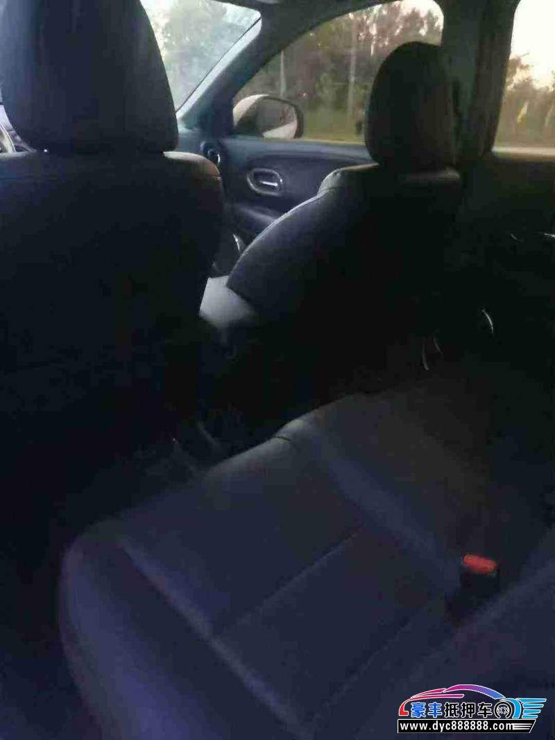 15年本田XRV轿车抵押车出售