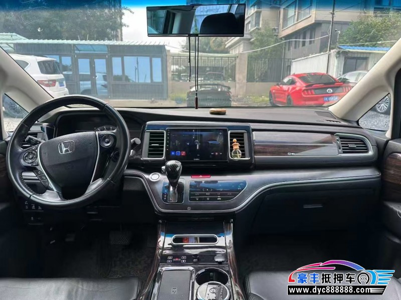18年本田艾力绅轿车抵押车出售
