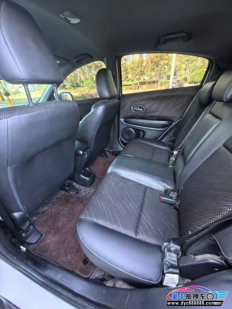 18年本田XRV轿车抵押车出售