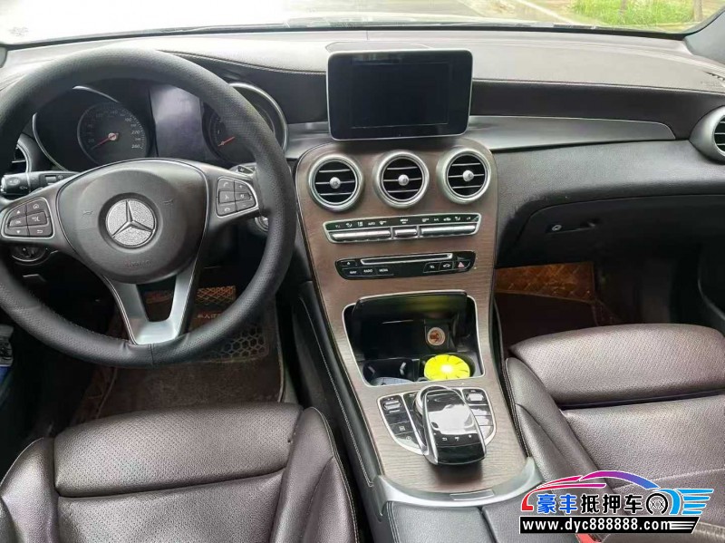 18年奔驰GLCSUV抵押车出售