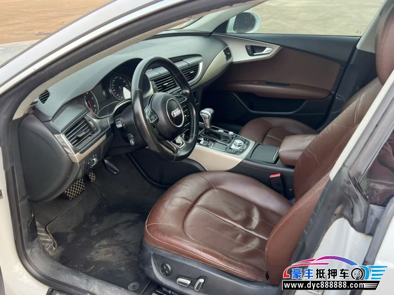 17年奥迪A7轿车抵押车出售