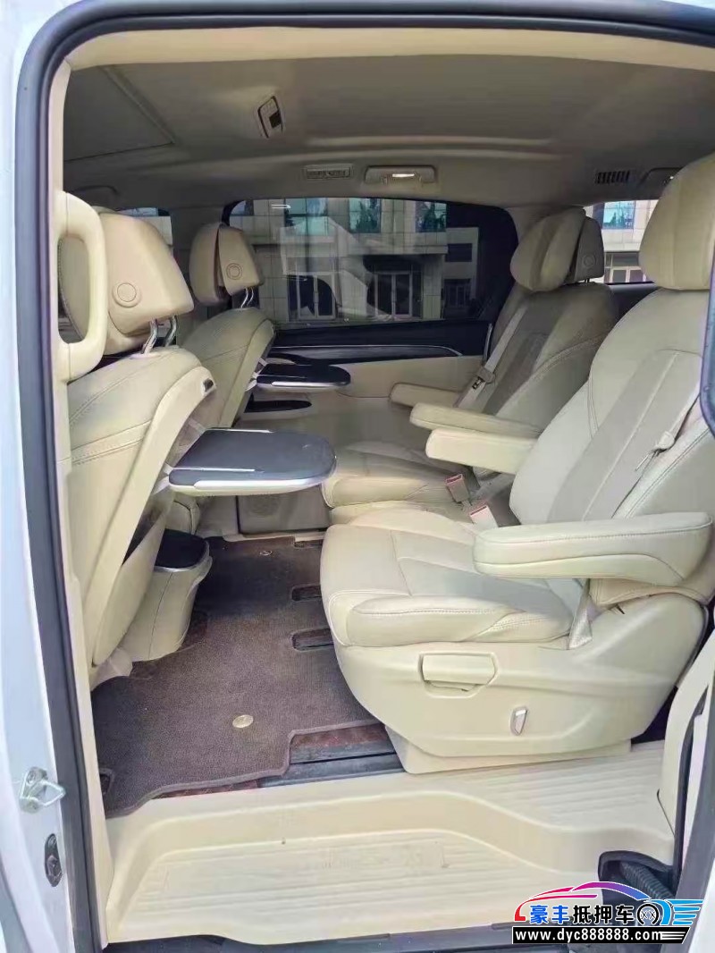 23年别克GL8轿车抵押车出售