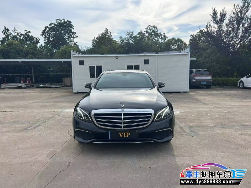 18年奔驰E轿车抵押车出售