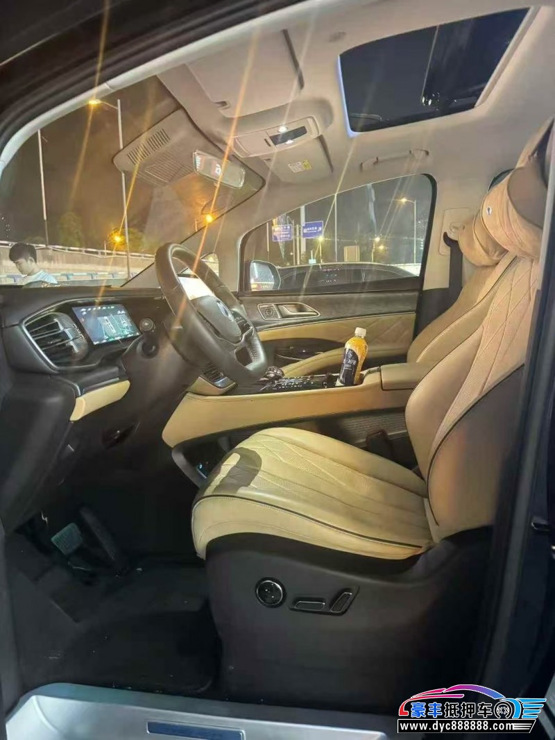 24年腾势D9轿车抵押车出售