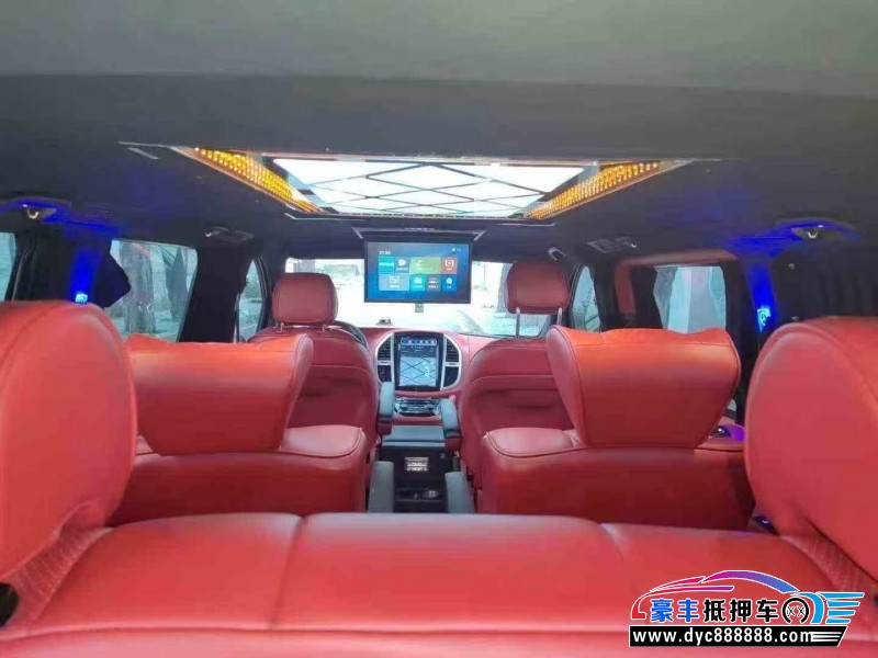 18年奔驰威霆MPV抵押车出售