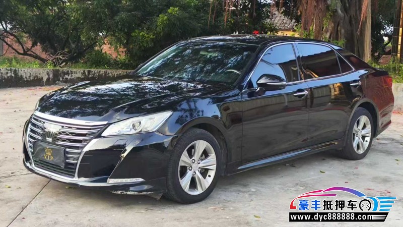 16年丰田皇冠轿车抵押车出售