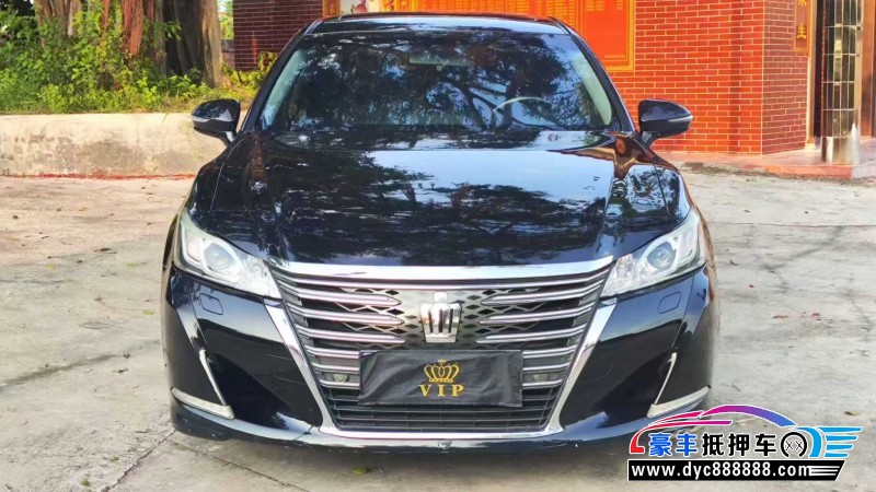 16年丰田皇冠轿车抵押车出售