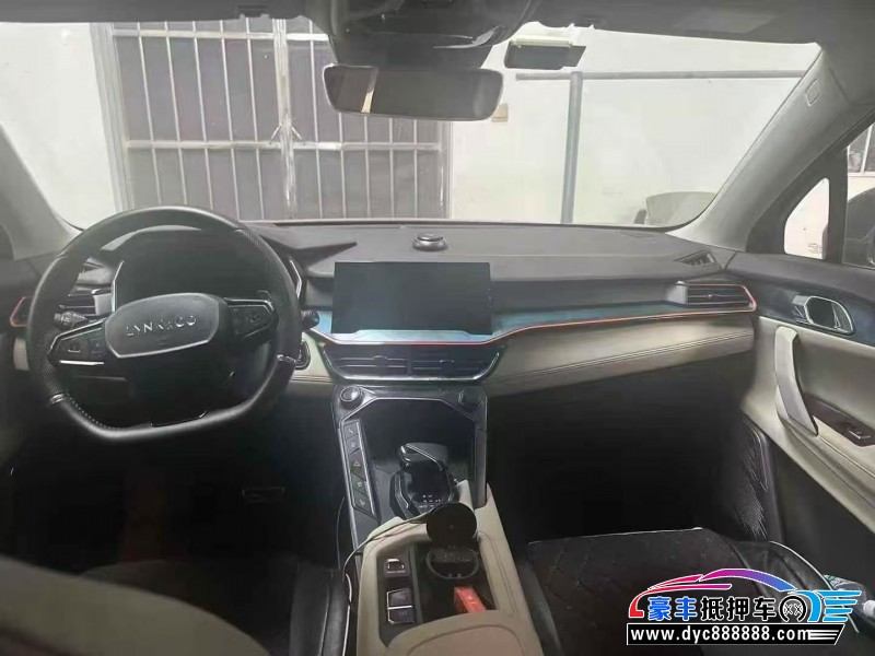 21年领克06轿车抵押车出售