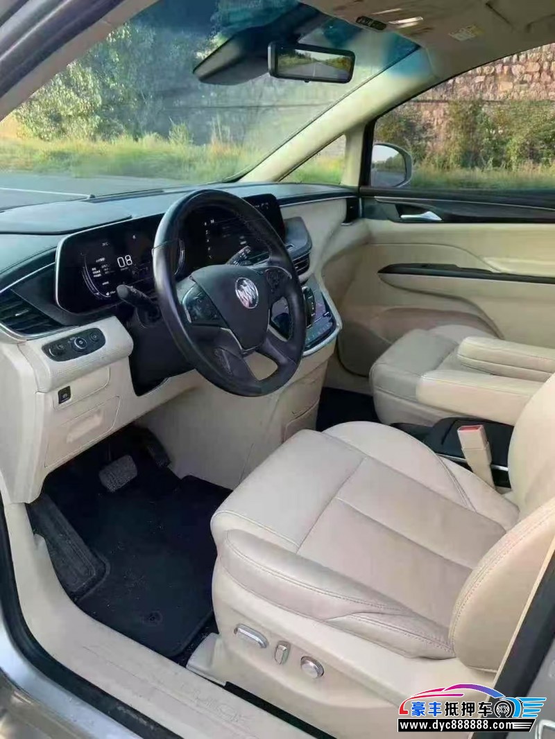 22年别克GL8轿车抵押车出售