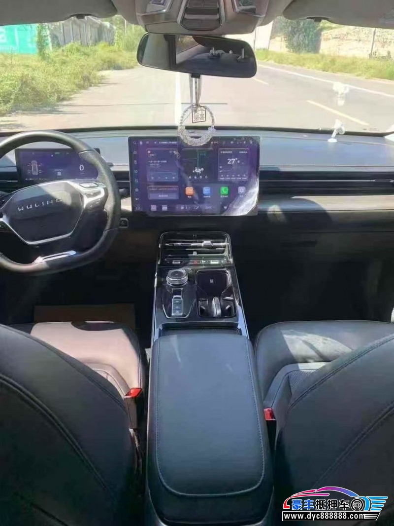 24年五菱星光轿车抵押车出售