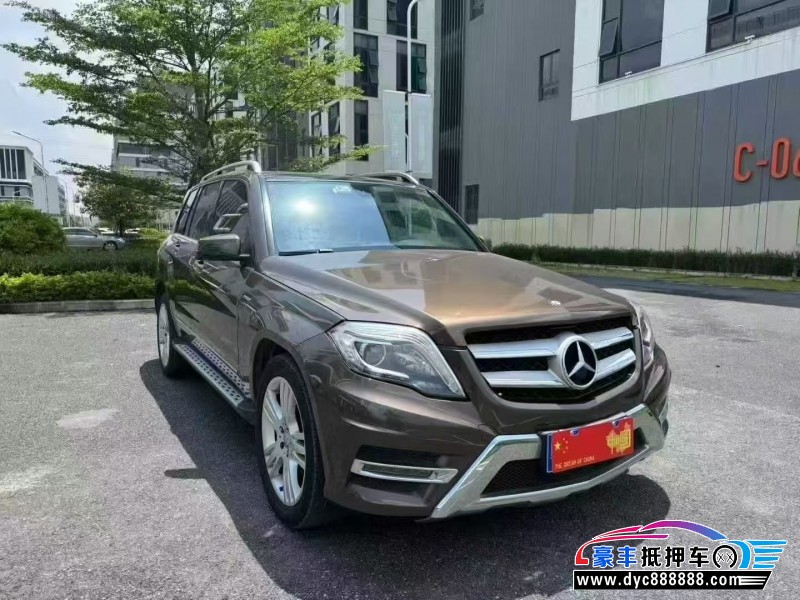 15年奔驰GLK轿车抵押车出售
