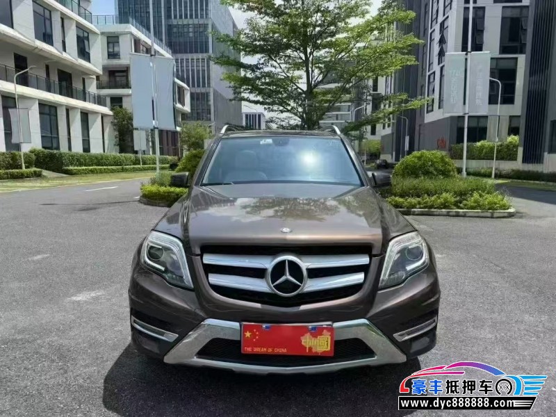 15年奔驰GLK轿车抵押车出售