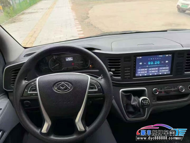 23年上汽大通V80轿车抵押车出售