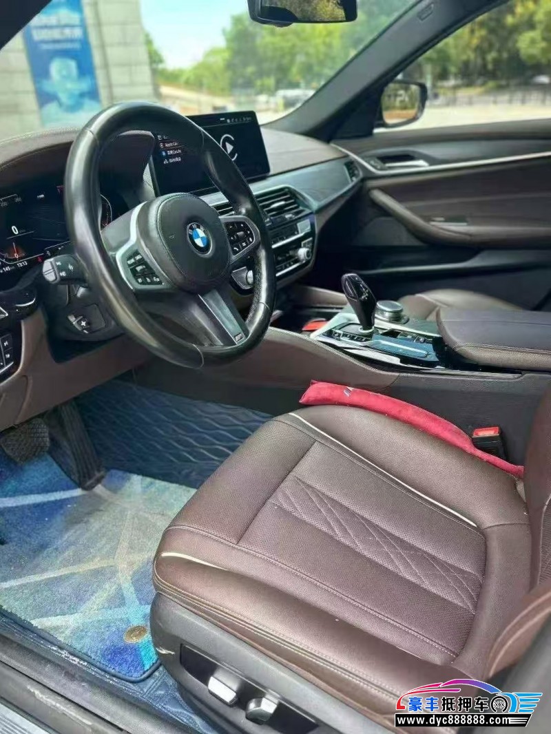 21年宝马5系轿车抵押车出售