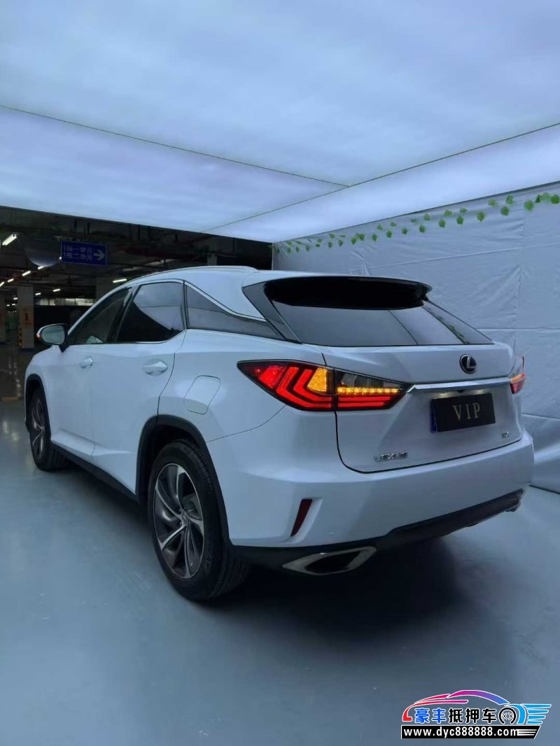 17年雷克萨斯RX轿车抵押车出售
