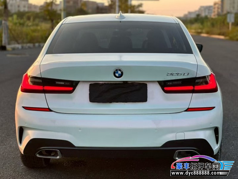 22年宝马3系轿车抵押车出售