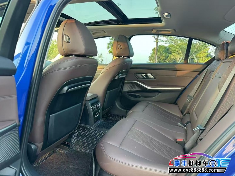 22年宝马3系轿车抵押车出售