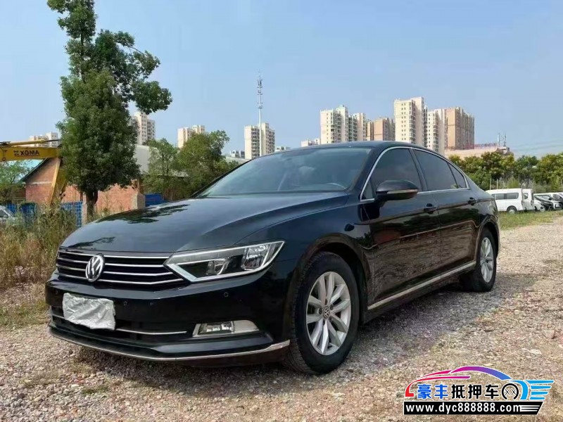 19年大众迈腾轿车抵押车出售