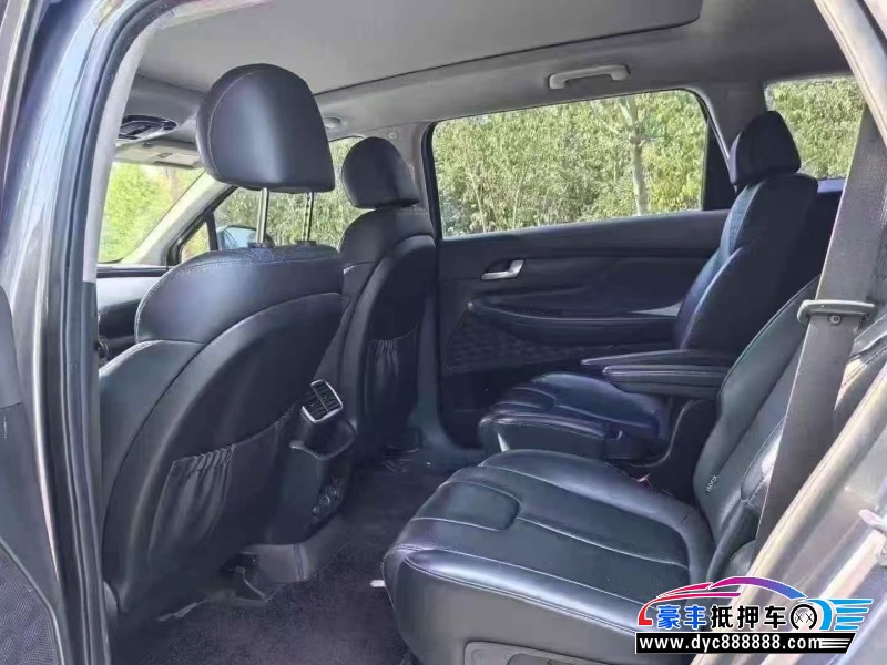 20年现代新胜达轿车抵押车出售