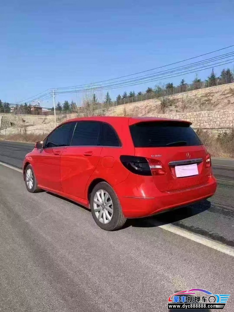 15年奔驰B轿车抵押车出售