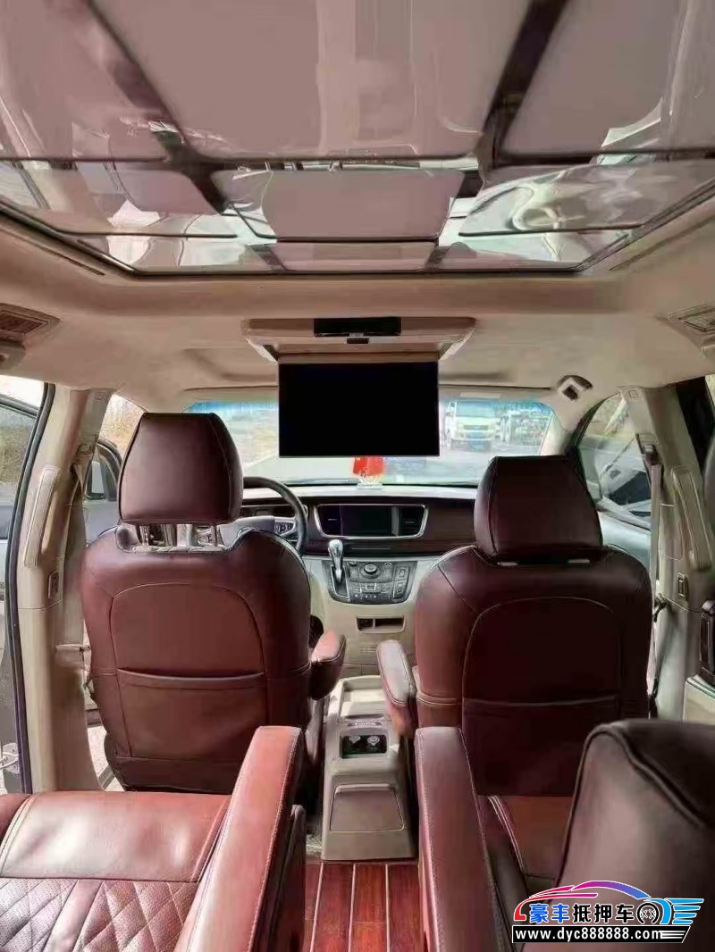 18年别克GL8轿车抵押车出售