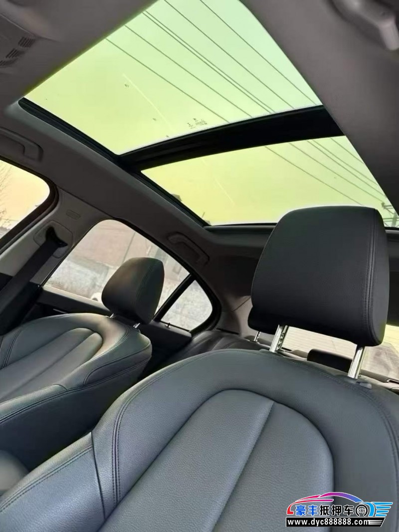 23年宝马1系轿车抵押车出售