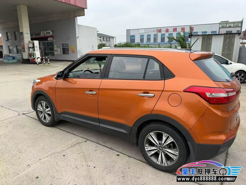 16年现代ix25轿车抵押车出售